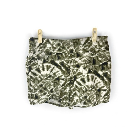 NWT INC International Concepts Mid Rise Tie-Dye Shorts Remix - Size 12 - Picture 5 of 13